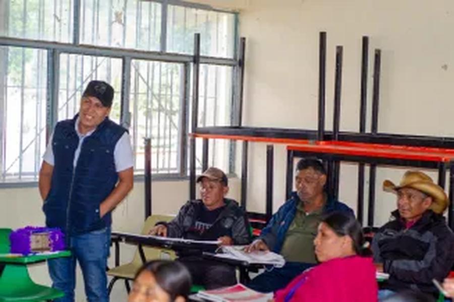 Círculo de estudio del programa Chiapas Puede